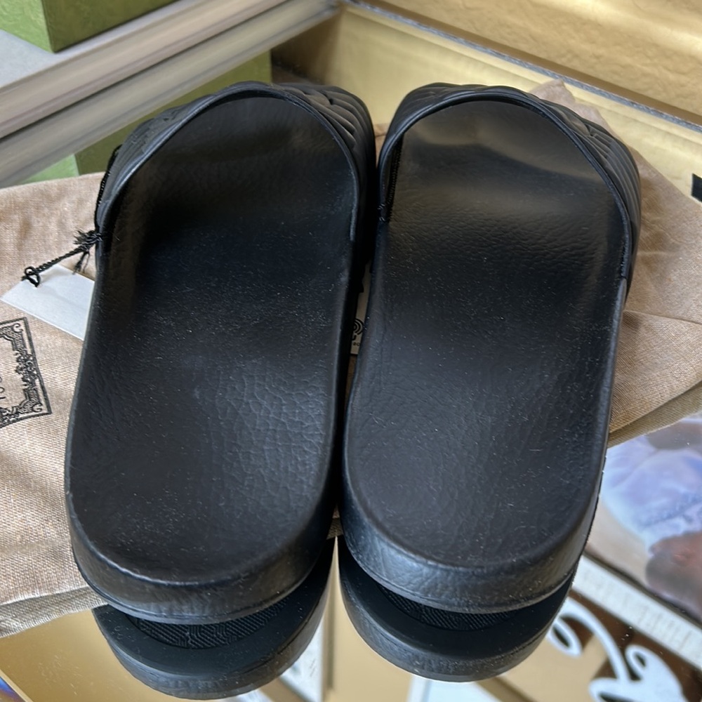 Gucci Quilted GG Rubber size 9 woman’s - Picture 3 of 11